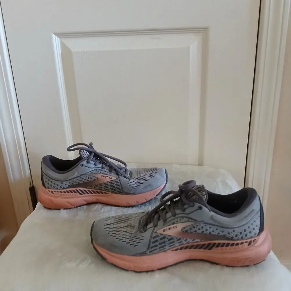 Brooks women adrenaline